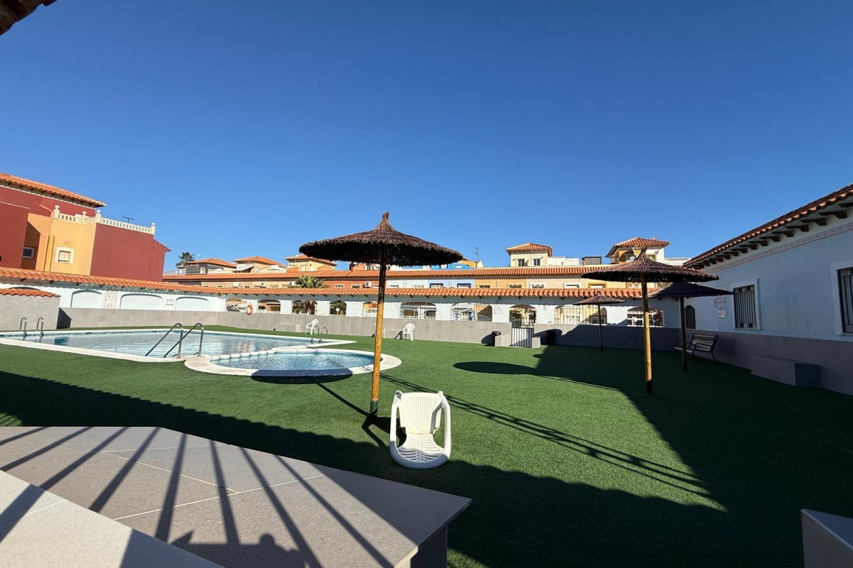 Revente - Casa Tipo Dúplex - Torrevieja - Torretas