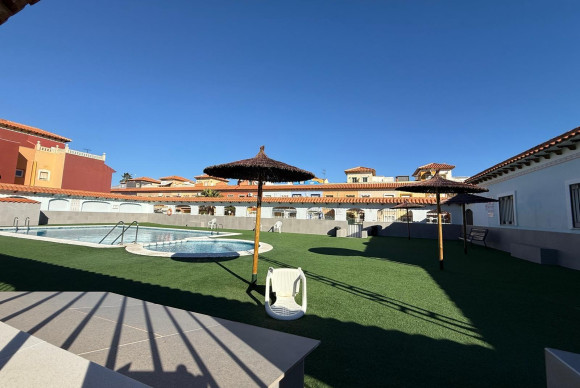 Revente - Casa Tipo Dúplex - Torrevieja - Torretas