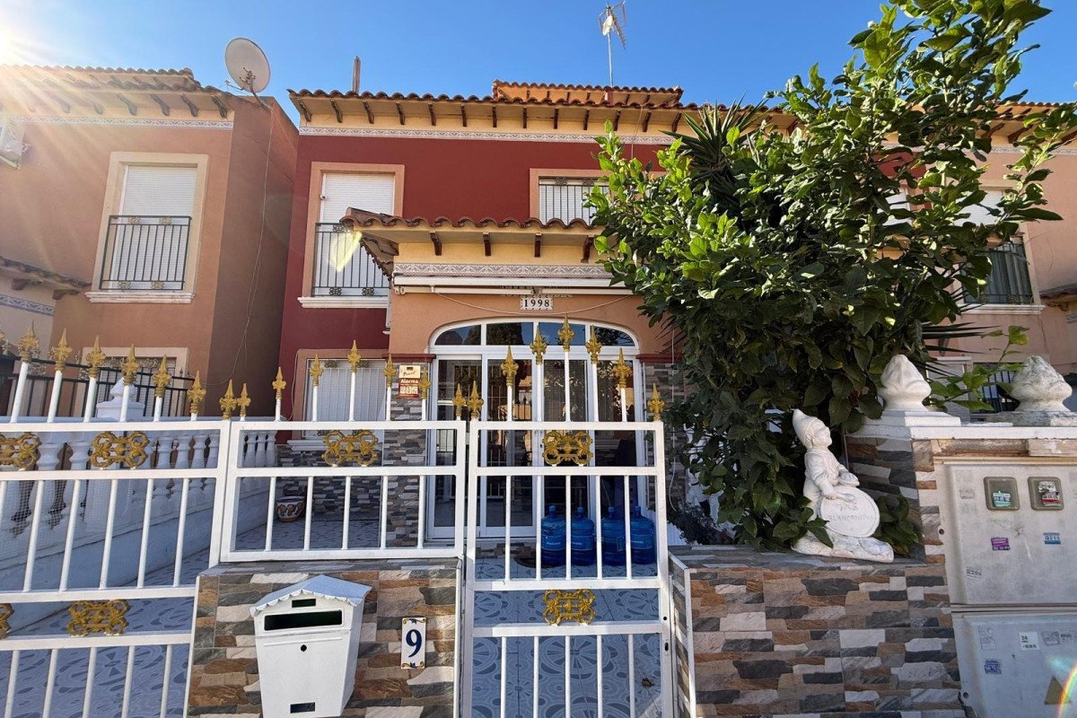 Revente - Casa Tipo Dúplex - Torrevieja - Torretas