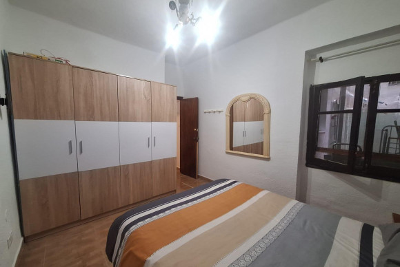 Herverkoop - Entresuelo - Alicante - Carolinas Altas