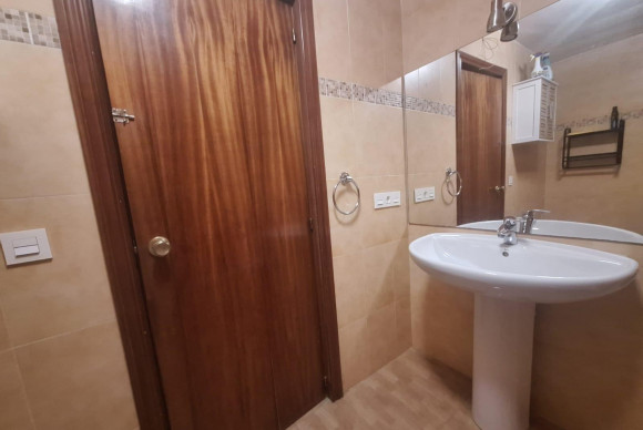 Herverkoop - Entresuelo - Alicante - Carolinas Altas