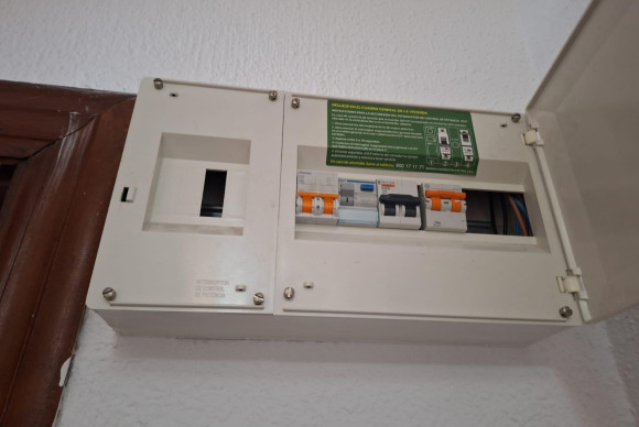 Herverkoop - Entresuelo - Alicante - Carolinas Altas