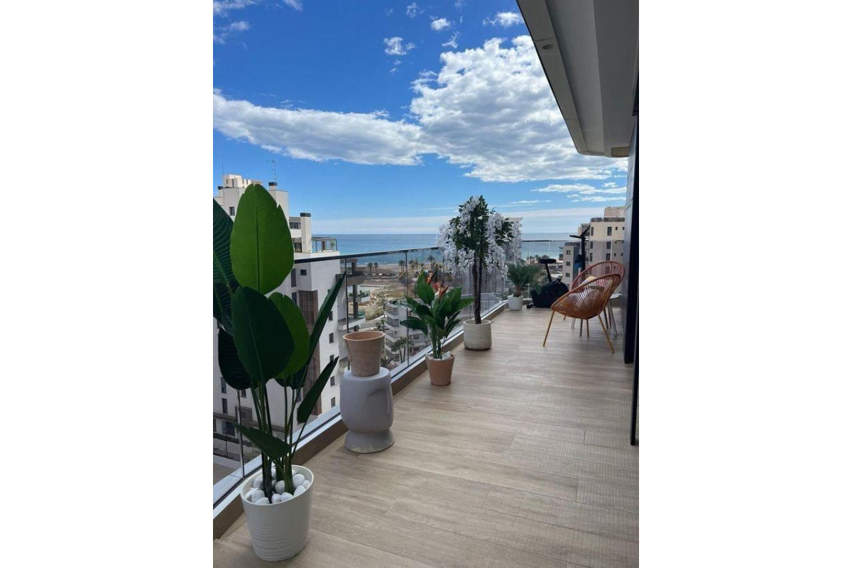Herverkoop - Penthouse Dúplex - Alicante - Pau V