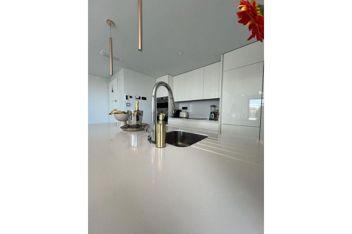 Herverkoop - Penthouse Dúplex - Alicante - Pau V