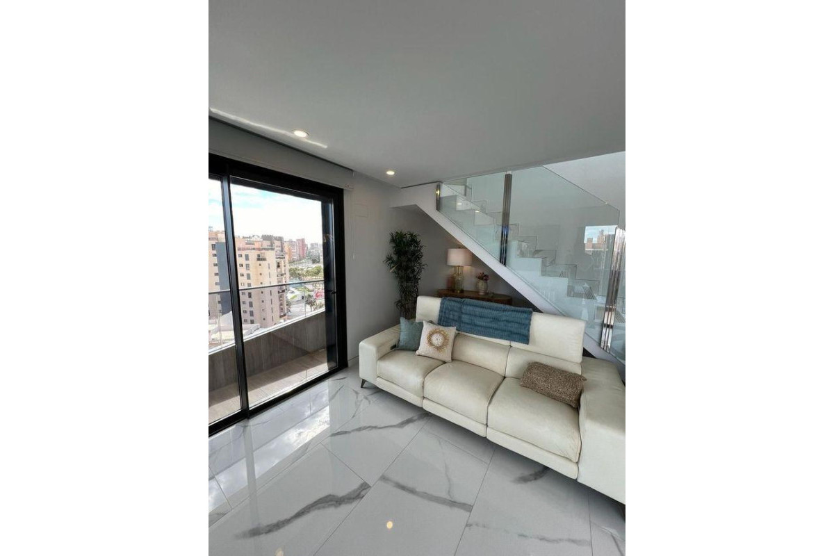 Herverkoop - Penthouse Dúplex - Alicante - Pau V