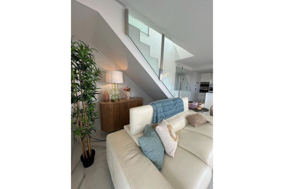 Herverkoop - Penthouse Dúplex - Alicante - Pau V