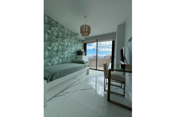 Herverkoop - Penthouse Dúplex - Alicante - Pau V