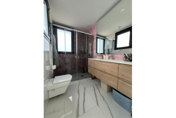 Herverkoop - Penthouse Dúplex - Alicante - Pau V