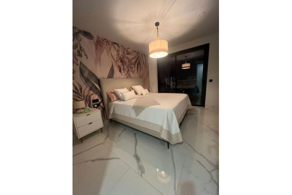 Herverkoop - Penthouse Dúplex - Alicante - Pau V