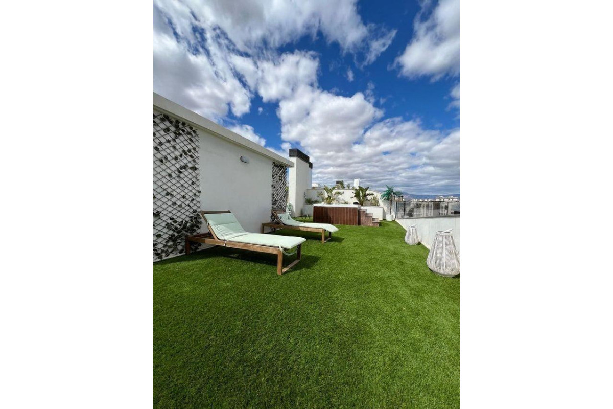 Herverkoop - Penthouse Dúplex - Alicante - Pau V