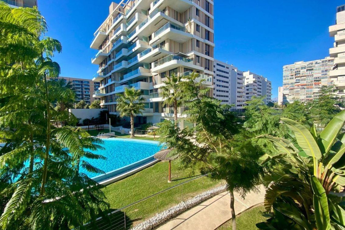 Herverkoop - Appartement  - Alicante - Pau V
