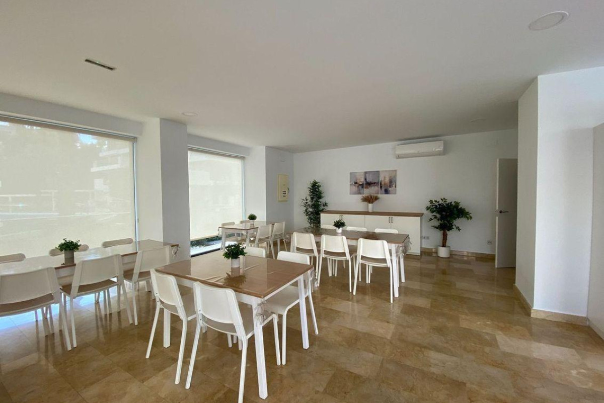 Herverkoop - Appartement  - Alicante - Pau V