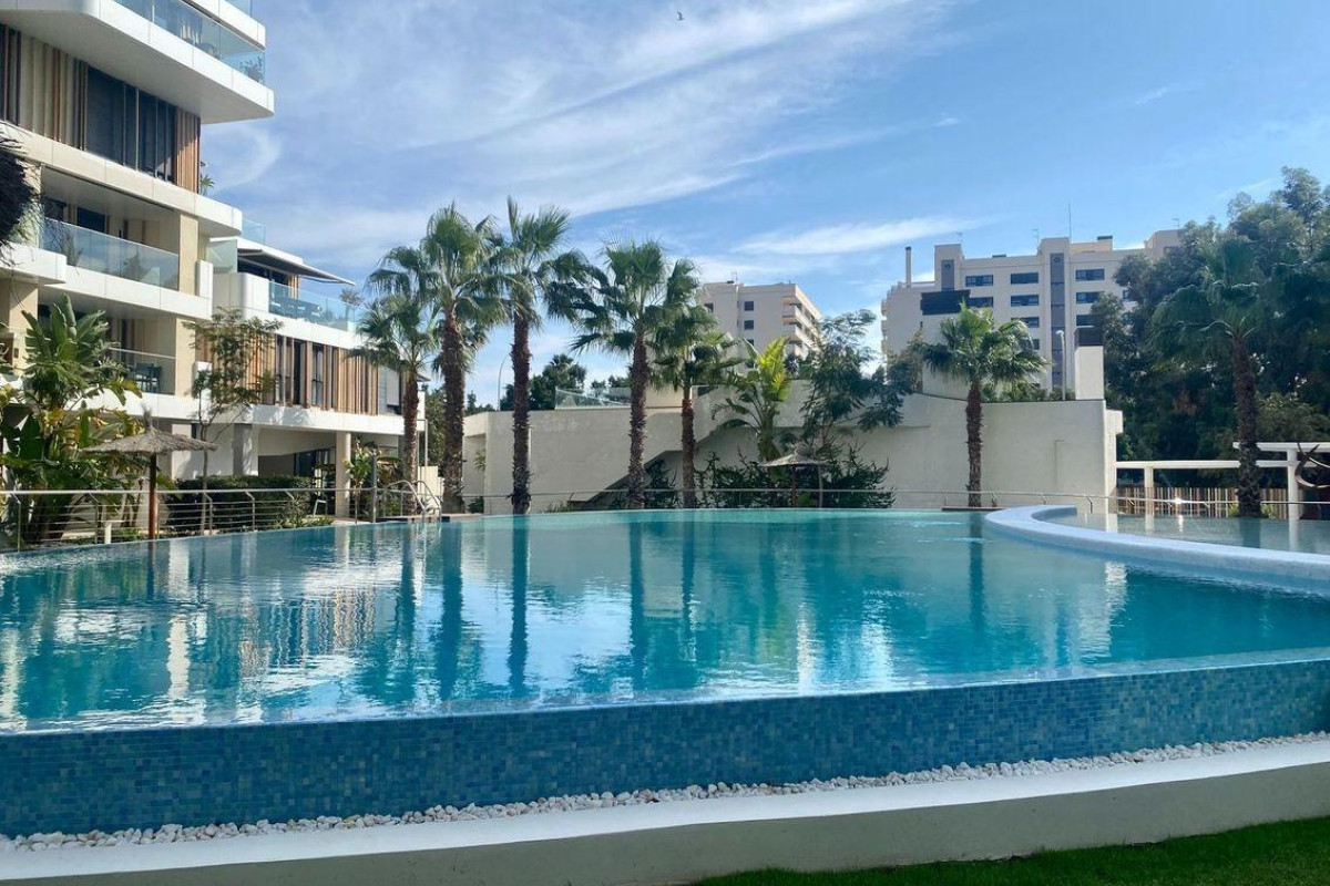 Herverkoop - Appartement  - Alicante - Pau V