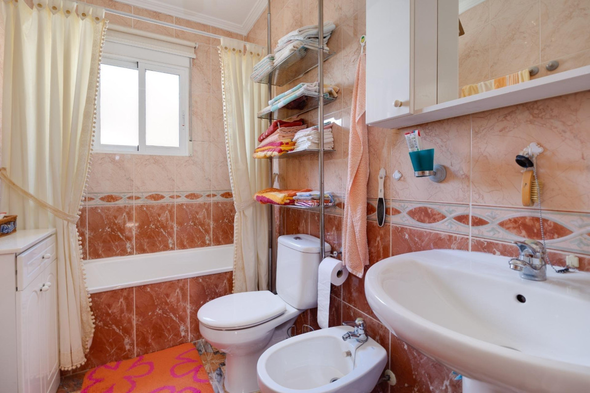 Herverkoop - Villa - Orihuela Costa - Playa Flamenca