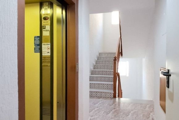 Reventa - Apartamento / piso - Torrevieja - Playa del Cura