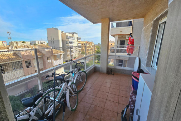 Reventa - Apartamento / piso - Torrevieja - Torreblanca