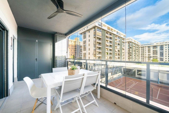 Herverkoop - Appartement  - Alicante - Alicante Golf