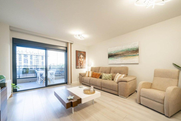 Herverkoop - Appartement  - Alicante - Alicante Golf