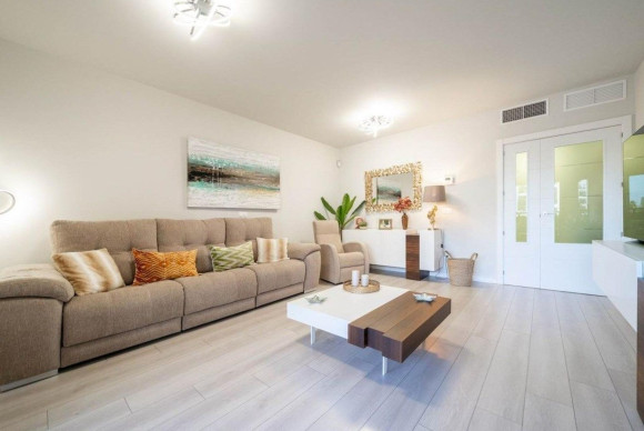 Herverkoop - Appartement  - Alicante - Alicante Golf