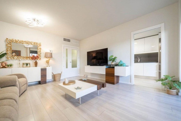 Herverkoop - Appartement  - Alicante - Alicante Golf