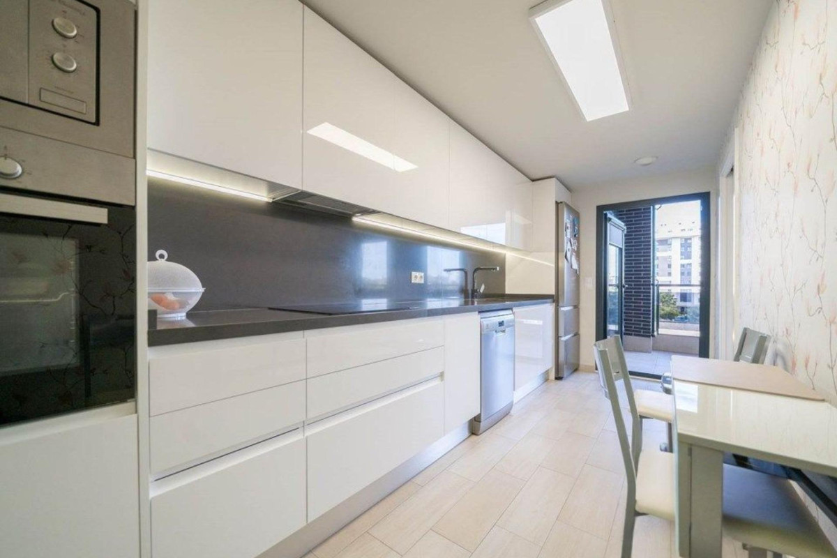 Herverkoop - Appartement  - Alicante - Alicante Golf