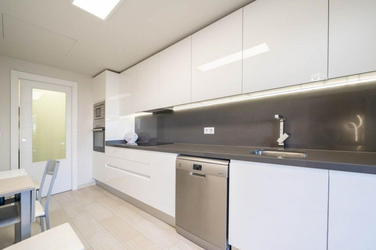 Herverkoop - Appartement  - Alicante - Alicante Golf