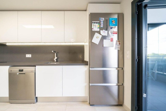 Herverkoop - Appartement  - Alicante - Alicante Golf