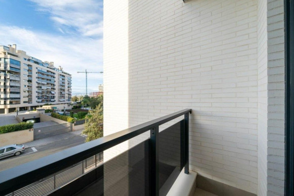 Herverkoop - Appartement  - Alicante - Alicante Golf