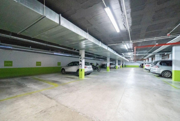 Herverkoop - Appartement  - Alicante - Alicante Golf