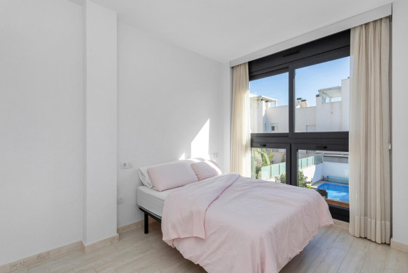 Resale - Villa - Torrevieja - Sector 25