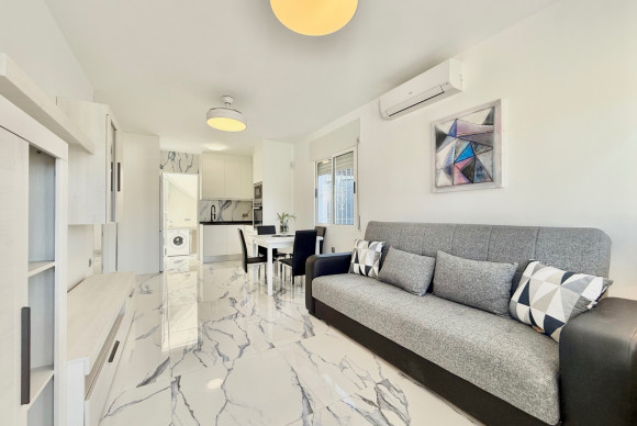 Herverkoop - Half Vrijstaande Woning - Torrevieja - El Chaparral