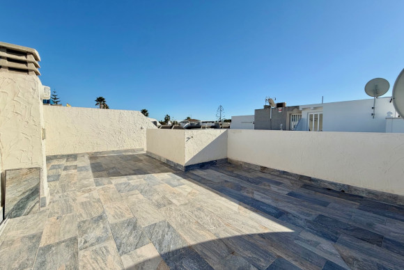 Herverkoop - Half Vrijstaande Woning - Torrevieja - El Chaparral