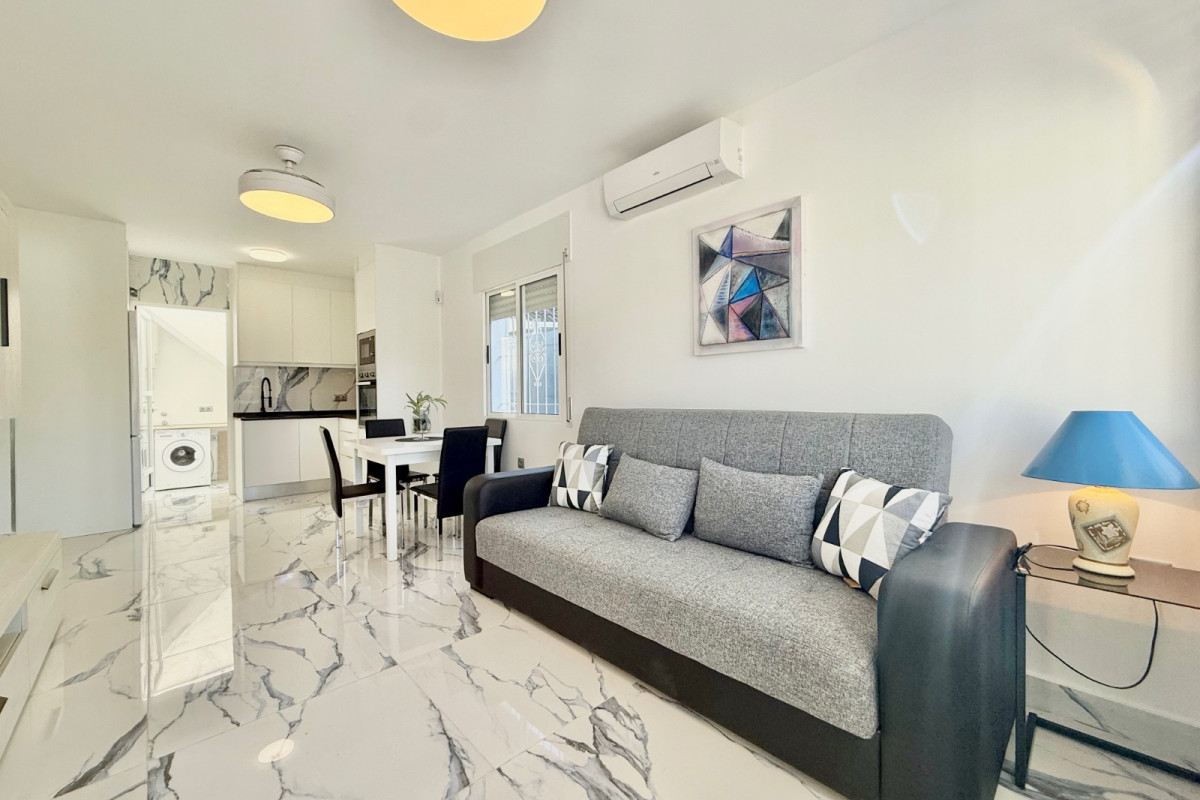 Herverkoop - Half Vrijstaande Woning - Torrevieja - El Chaparral