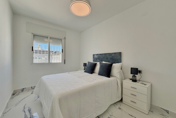 Herverkoop - Half Vrijstaande Woning - Torrevieja - El Chaparral