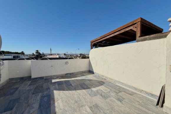 Herverkoop - Half Vrijstaande Woning - Torrevieja - El Chaparral