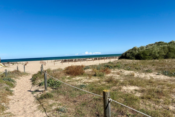 Resale - Apartment / flat - Denia - Les Marines - Las Marinas