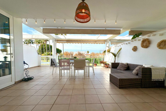 Resale - Apartment / flat - Denia - Les Marines - Las Marinas