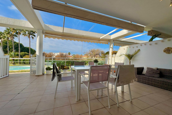 Resale - Apartment / flat - Denia - Les Marines - Las Marinas