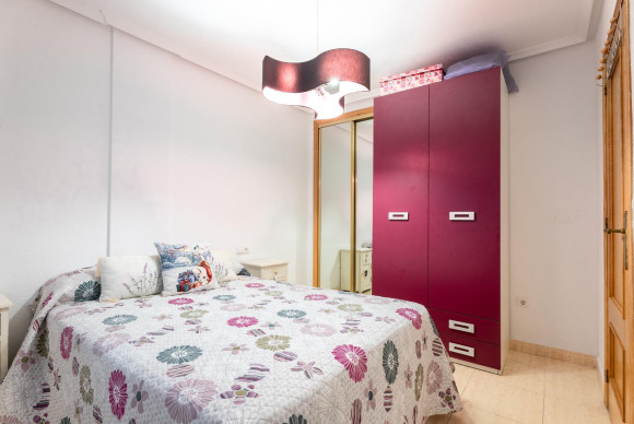 Resale - Apartment  - Torrevieja - Parque de las Naciones