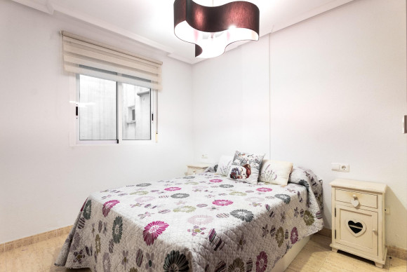 Resale - Apartment  - Torrevieja - Parque de las Naciones