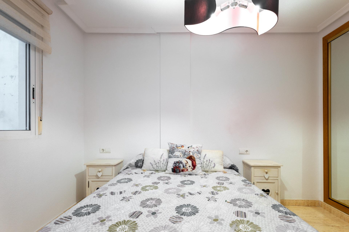 Resale - Apartment  - Torrevieja - Parque de las Naciones