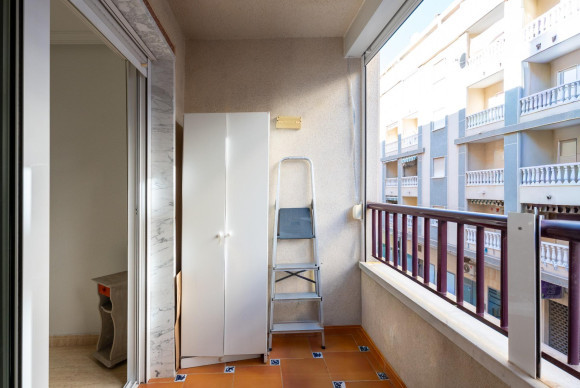 Resale - Apartment  - Torrevieja - Parque de las Naciones