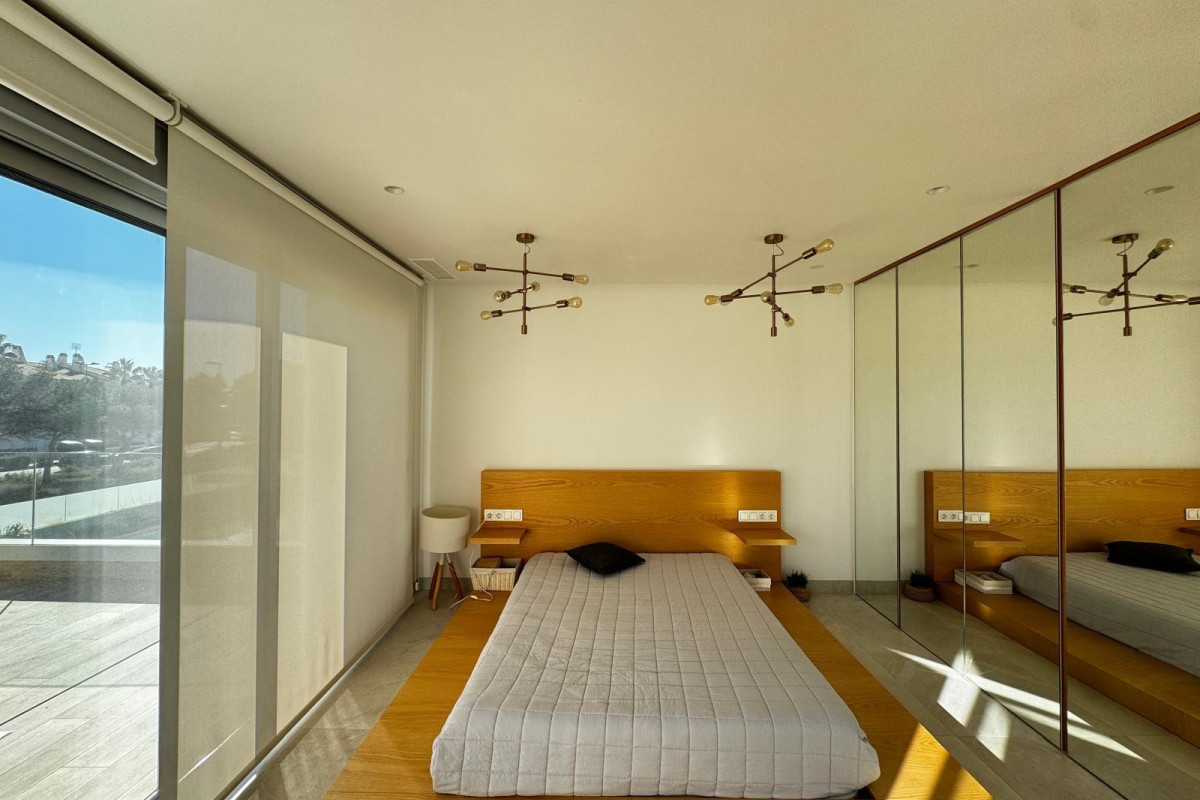 Herverkoop - LUXE VILLA - Orihuela Costa - Campoamor