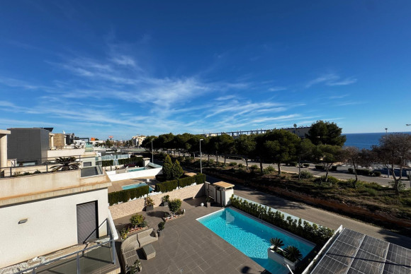 Herverkoop - LUXE VILLA - Orihuela Costa - Campoamor