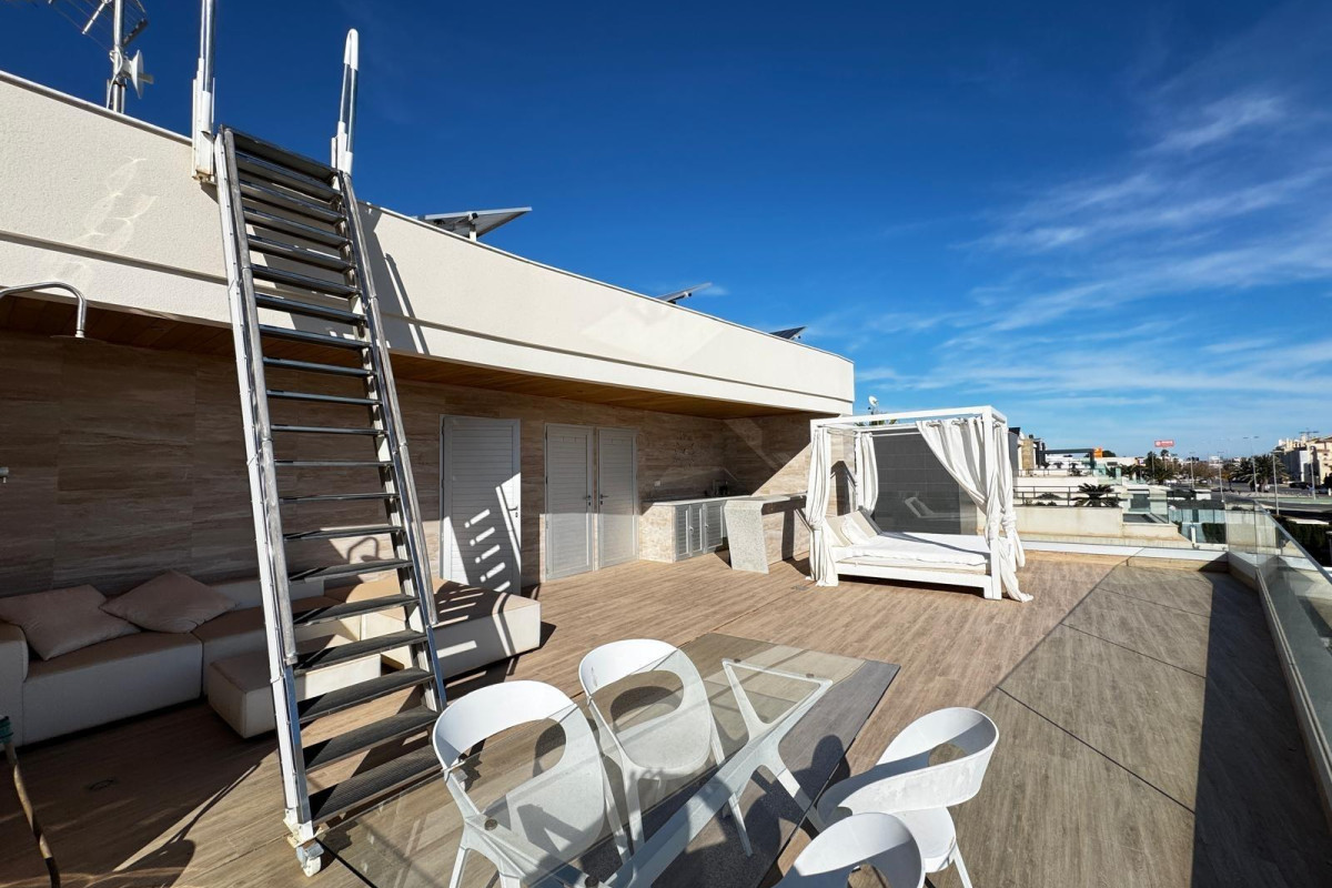 Herverkoop - LUXE VILLA - Orihuela Costa - Campoamor