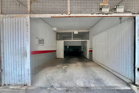 Resale - Apartment  - Torrevieja - Playa de los Locos