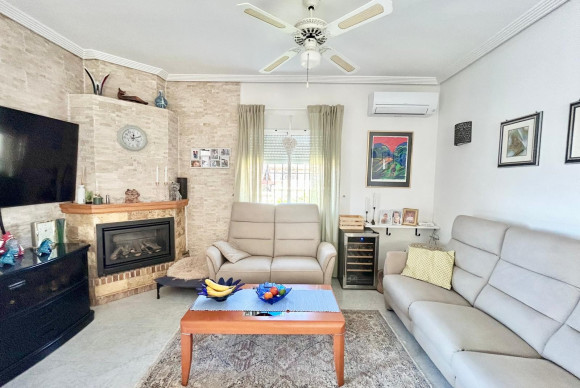 Revente - Villa for sale - Torrevieja - La Siesta