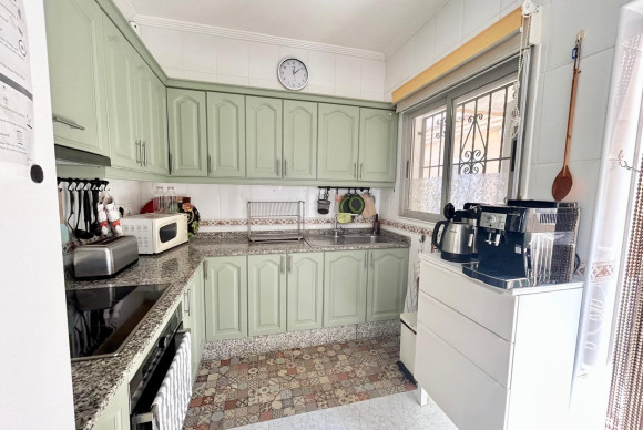 Revente - Villa for sale - Torrevieja - La Siesta