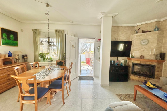 Revente - Villa for sale - Torrevieja - La Siesta