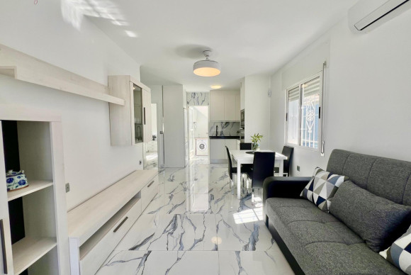 Herverkoop - Woning - Torrevieja - El chaparral